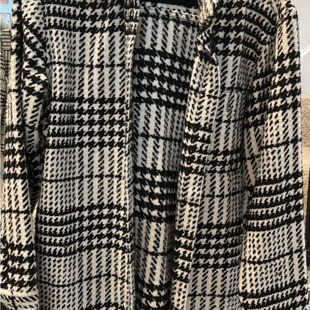 Express Black and White Houndstooth Blazer